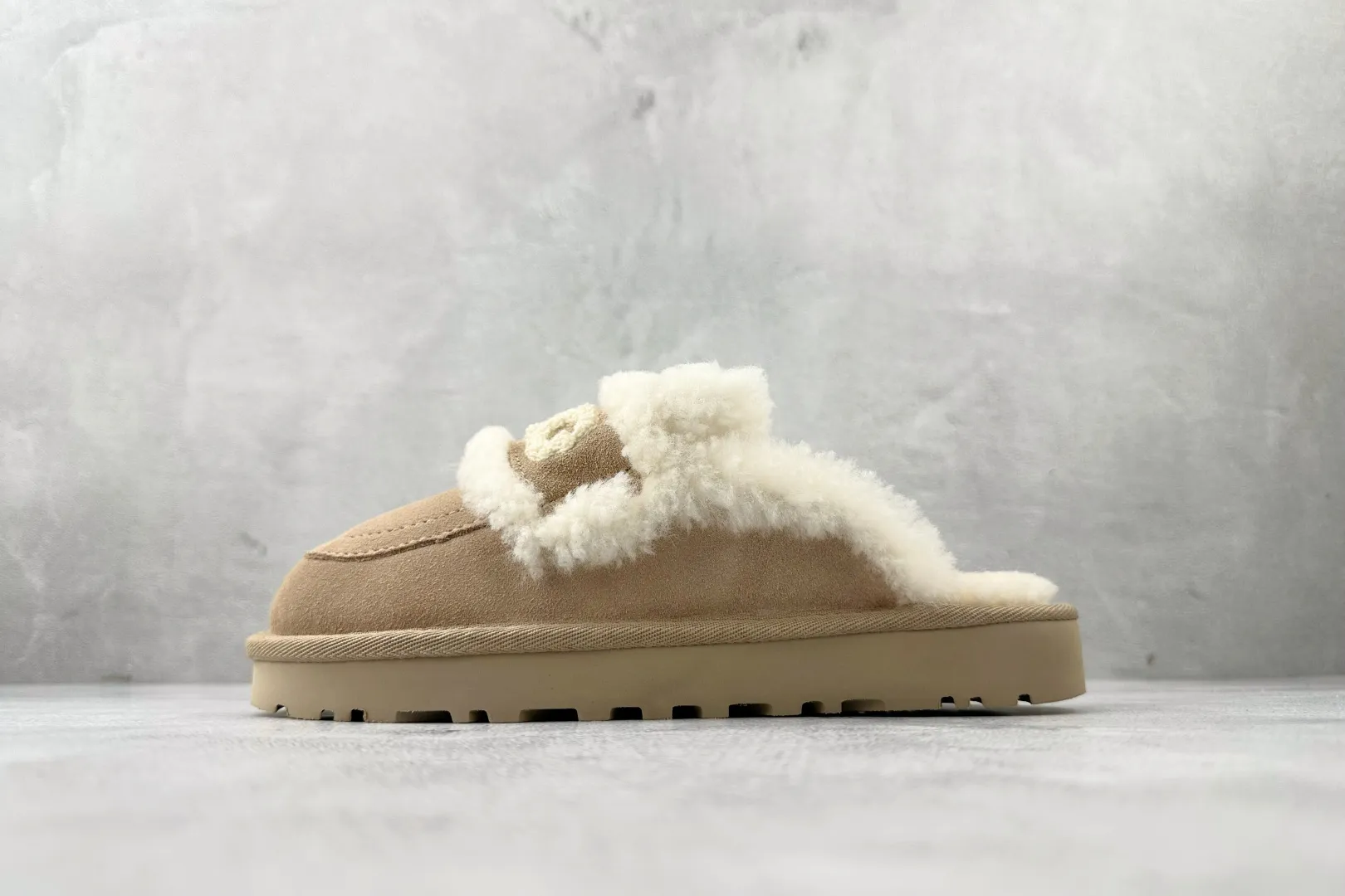 🐲💰 520 Terminal Store UGG W Classic Disquette Sand Color Item Number: 1115059-SNDB Size: 35 36 36.5 37.5 38 38.5 39 40